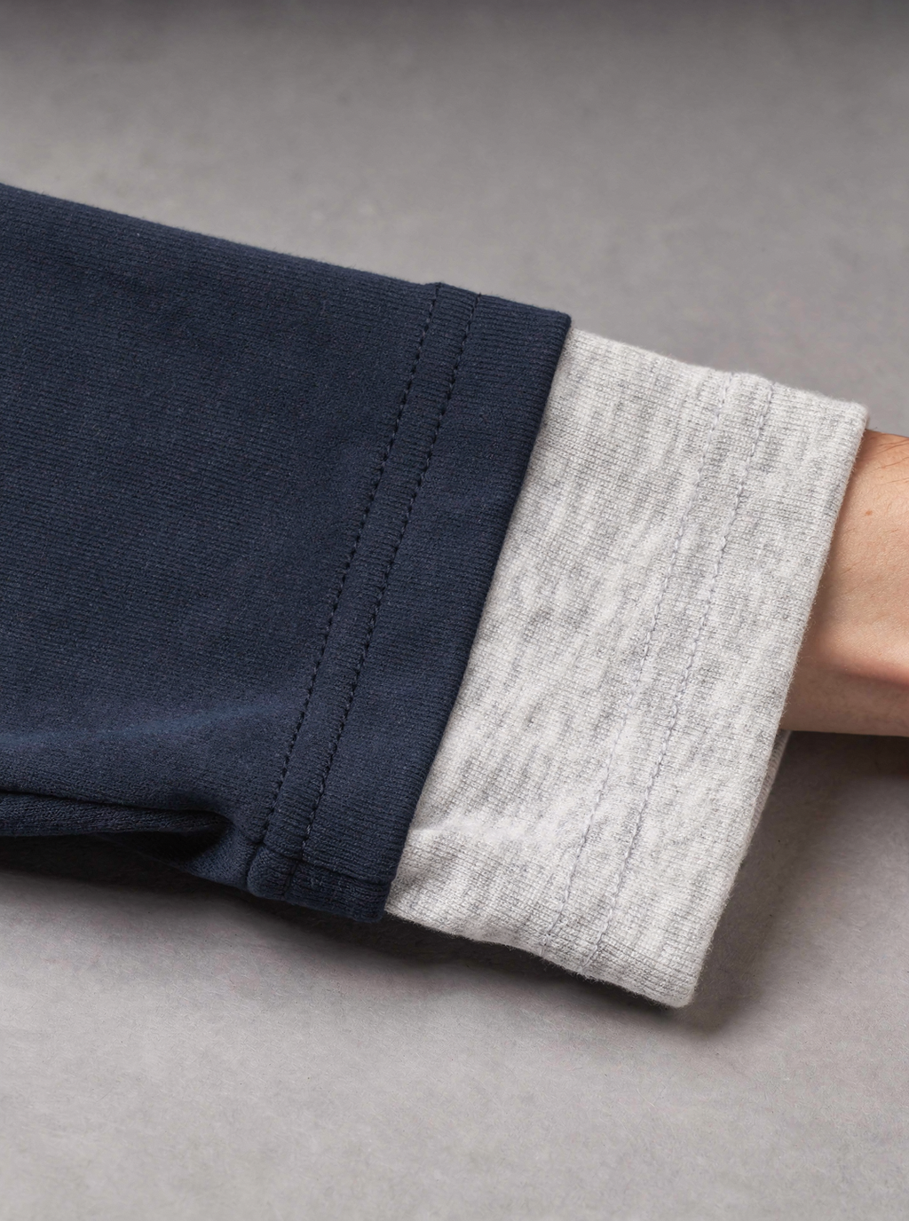 Long-sleeved T-shirt with button